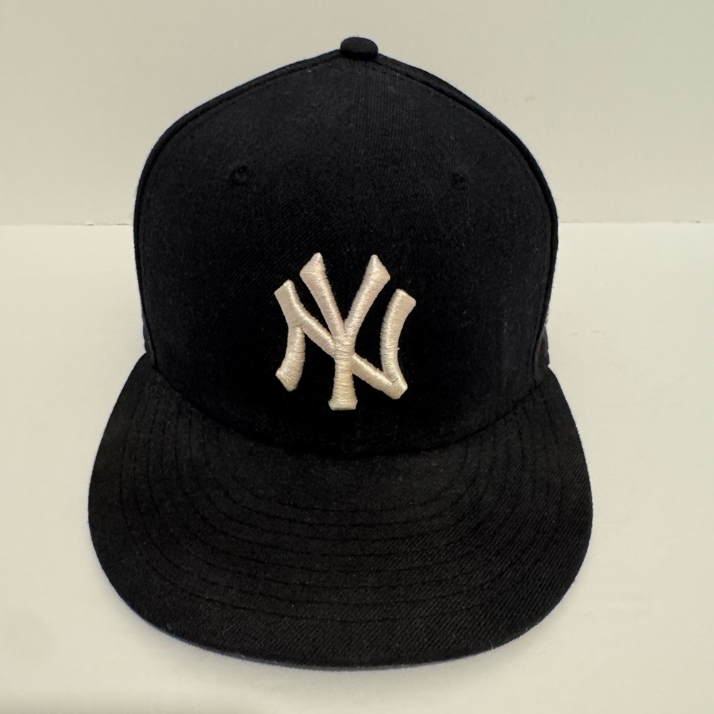 New Era New York Yankees Derek Jeter Patch Official On-Field Size 7 5/8 Hat Navy